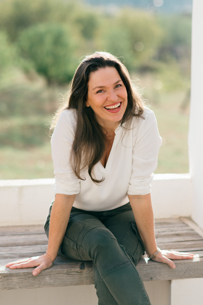 Onlinekurs: Hormone in den Wechseljahren Hormone in den Wechseljahren: Britta lachend